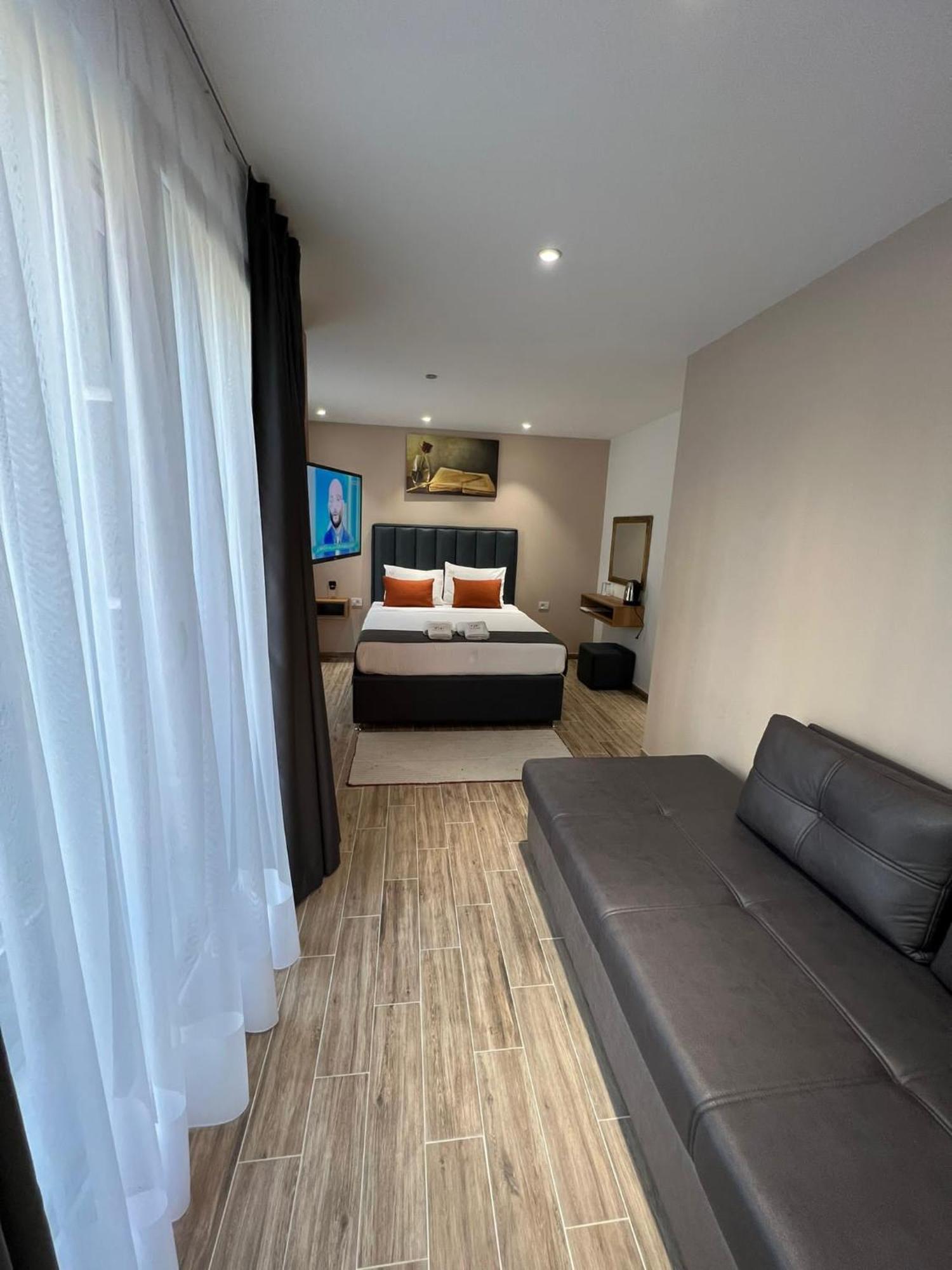 Comfort Hotel Struga Luaran gambar