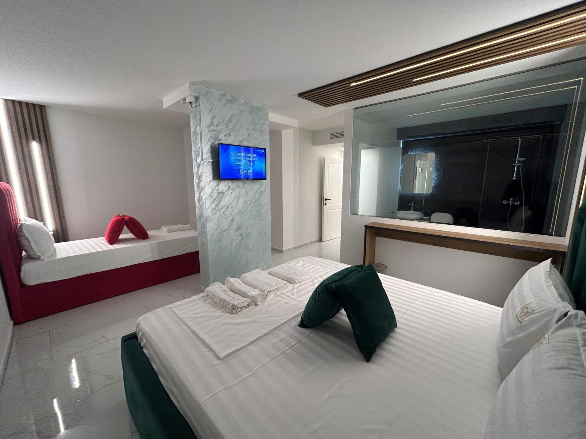 Comfort Hotel Struga Luaran gambar