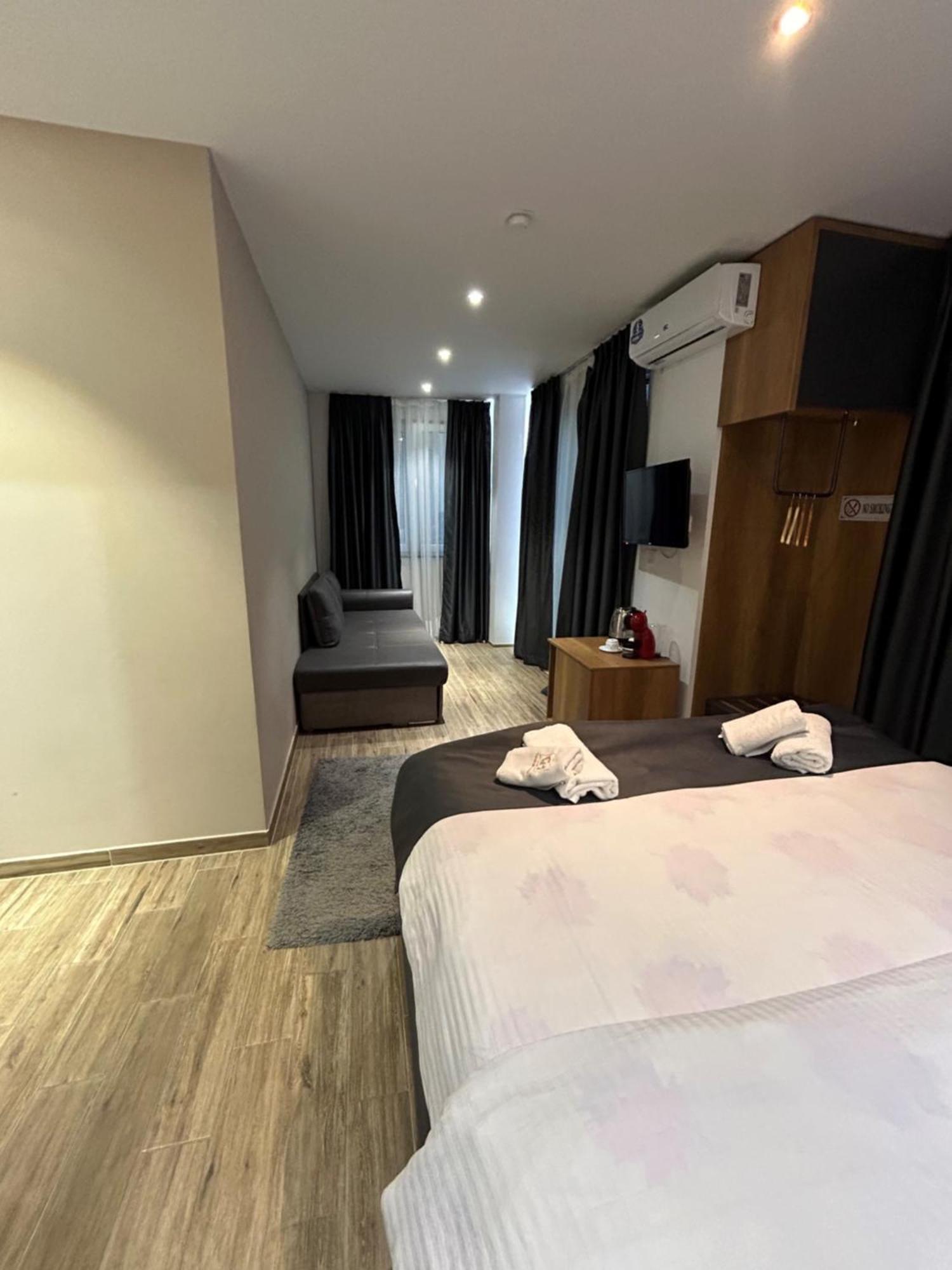 Comfort Hotel Struga Luaran gambar