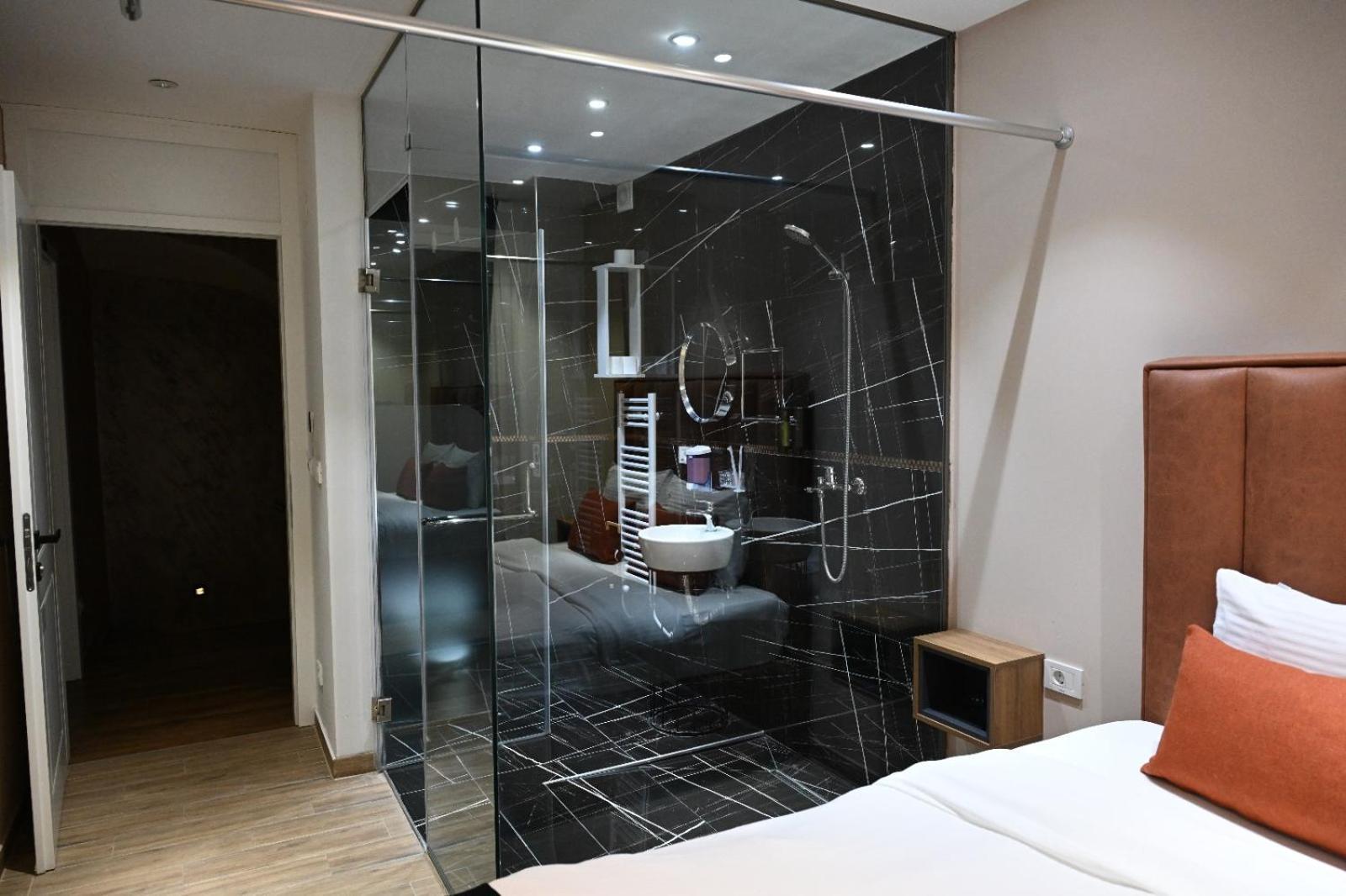 Comfort Hotel Struga Luaran gambar
